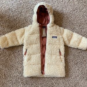 SOLD NWT 2T Hi Loft Pile Patagonia Hooded Fuzzy Toddler Parka Oyster White